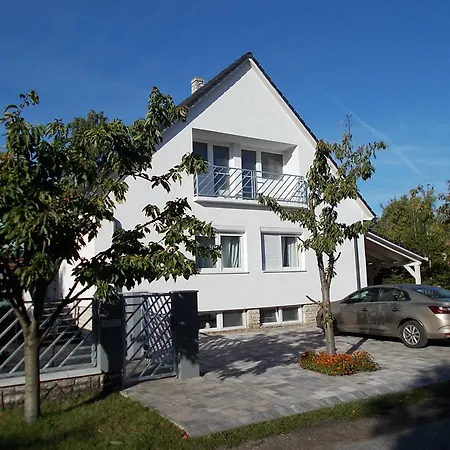 Lägenhet Sub Rosa Two-bedroom Balatonfenyves